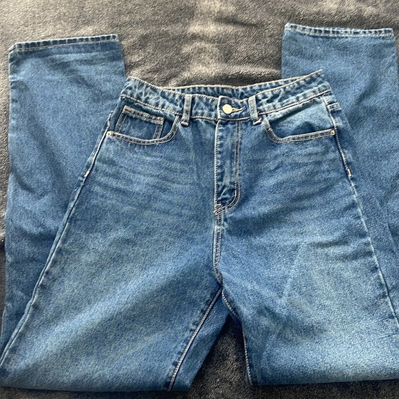 Straight leg mom jeans - Picture 2 of 2